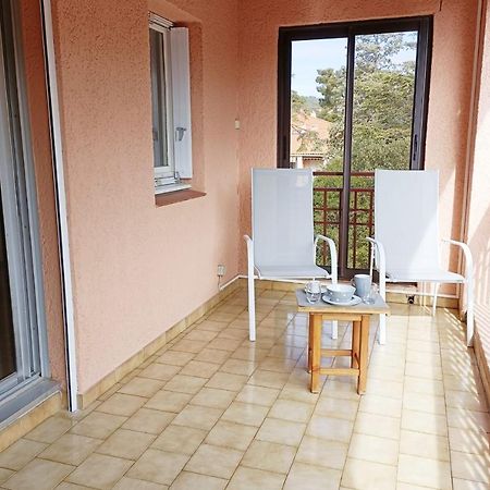 Spacious Sea View Apart At 50M From The Beach Бандол Екстериор снимка
